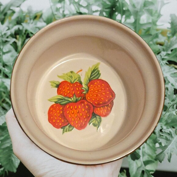 Vintage John Wagner & Sons Strawberry Ceramic Ramekin Made In Japan 3" Diameter - Picture 2 of 5